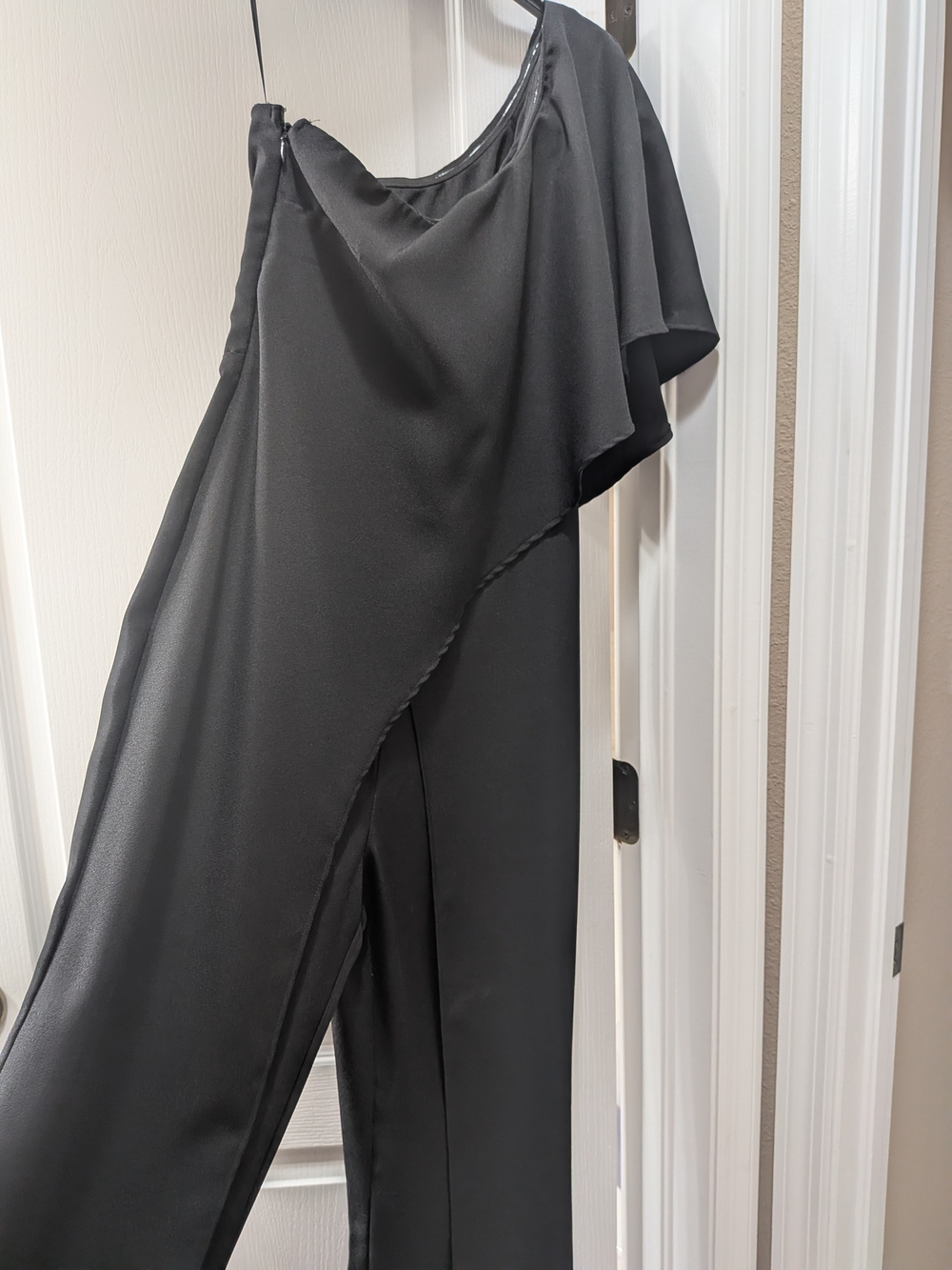 VENUS One-Shoulder Black Jumpsuit - Picture 3 of 4